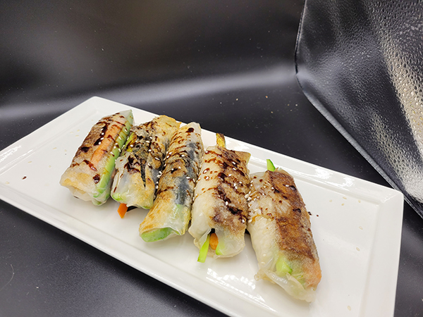 Rice Paper Sushi Rolls with Tofu Teriyaki and Veggies